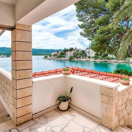 Holiday home Mesmerising In