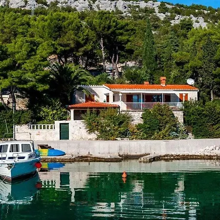 Mesmerising In Holiday home